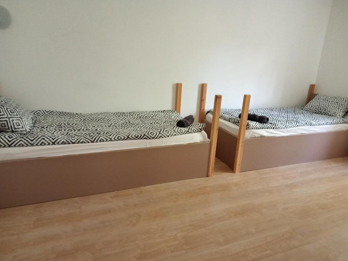 Tiszaliget Apartman Es Szallo Солнок Екстериор снимка