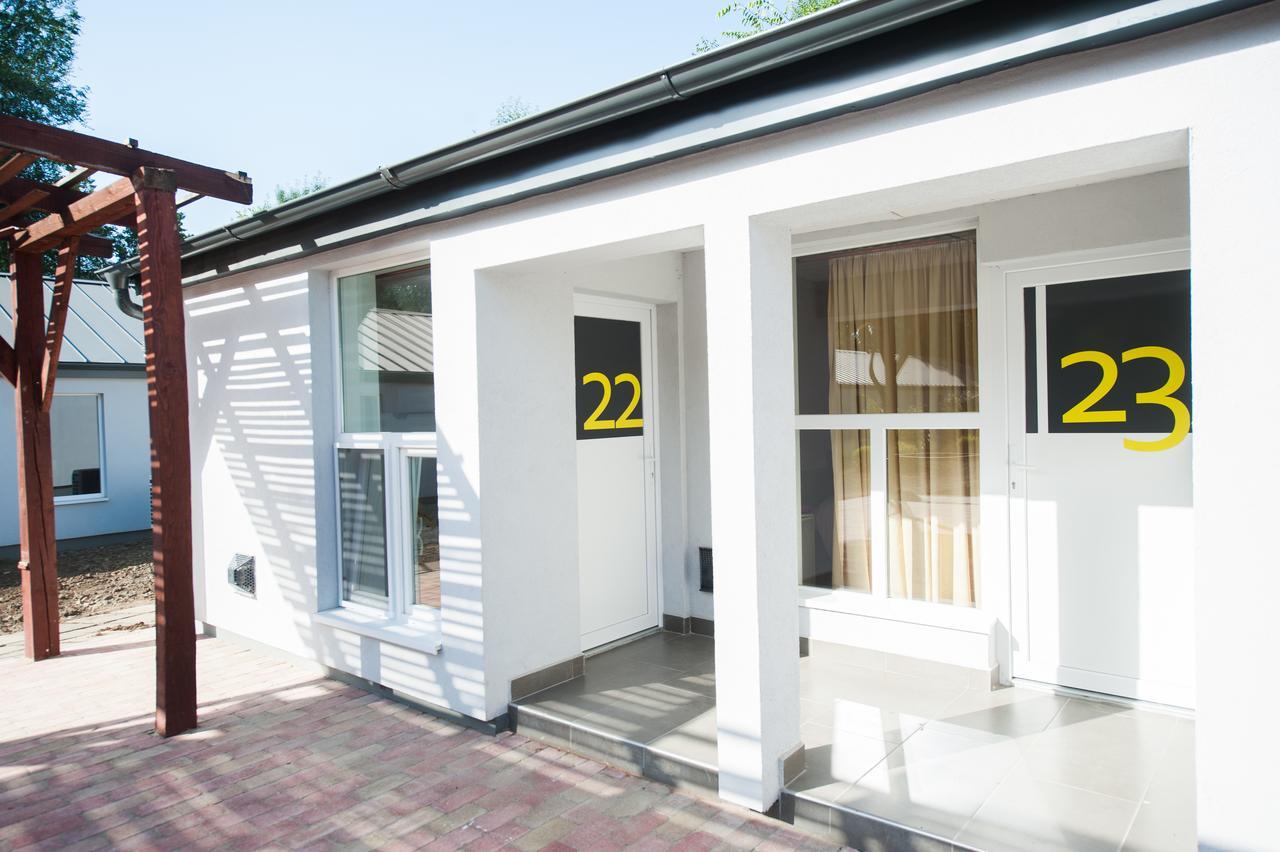 Tiszaliget Apartman Es Szallo Солнок Екстериор снимка