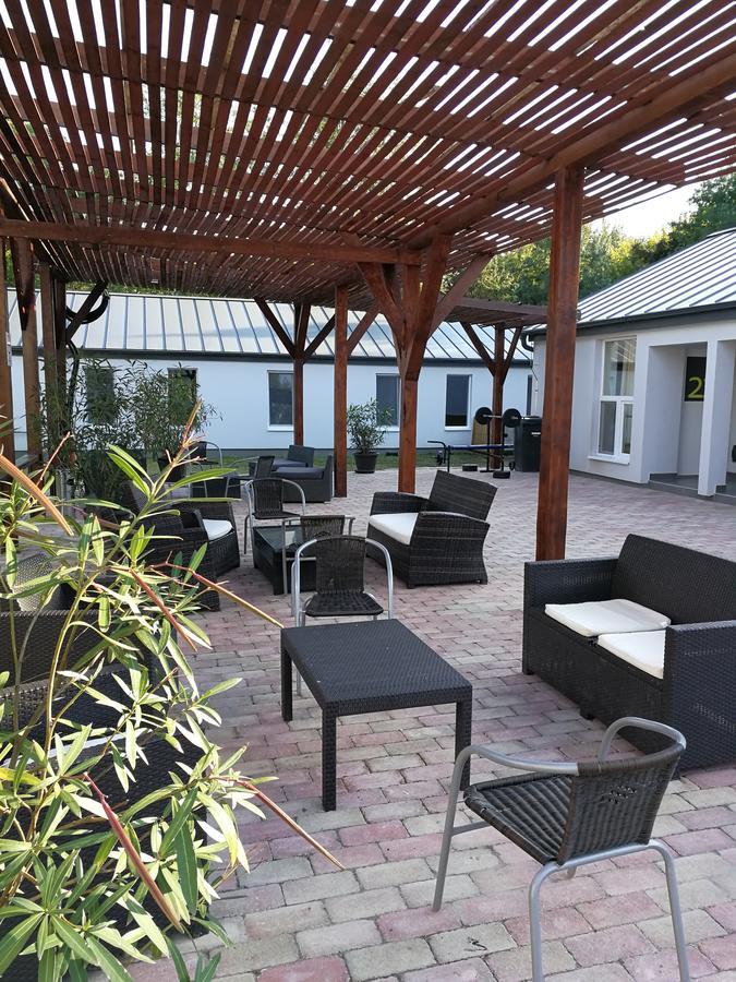 Tiszaliget Apartman Es Szallo Солнок Екстериор снимка